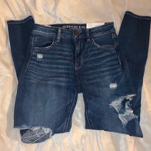 NWT American Eagle High Rise Ripped Jeans